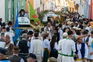 San Isidro celebra su Romería Ofrenda entre tradición y fervor popular
