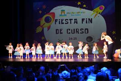 La Escuela Infantil de San Isidro cierra el curso con una jornada festiva y musical en el Centro Cultural Guaires