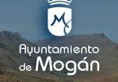 La Policía Local de Mogán arresta  a dos hombres en búsqueda y captura