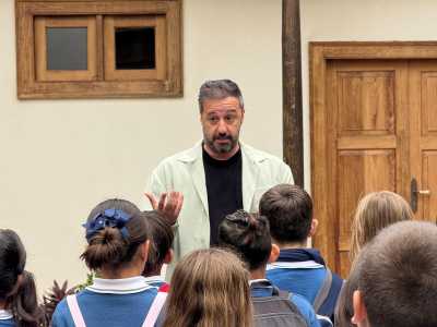 Escolares del Colegio Nuestra Señora de las Nieves se acercan al funcionamiento municipal de Telde en una jornada educativa diferente