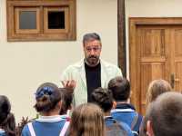 Escolares del Colegio Nuestra Señora de las Nieves se acercan al funcionamiento municipal de Telde en una jornada educativa diferente