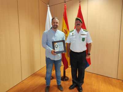 Telde recibe el reconocimiento de la Asociación de Veteranos Boinas Verdes por su colaboración en el 50 aniversario de la COE