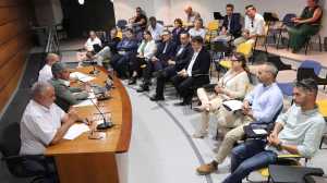 El Gobierno canario reúne a productores, importadores y supermercados para impulsar la comercialización de papa local