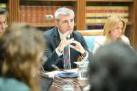 Manuel Domínguez anuncia medidas para la mejora de los precios de la cesta de la compra en Canarias