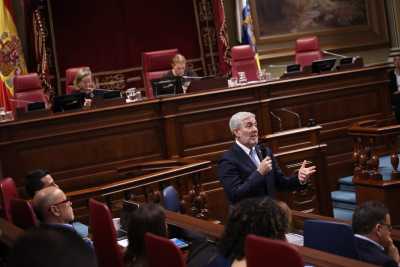 Fernando Clavijo reivindica que el Gobierno de Canarias “está haciendo en vivienda lo que otros no hicieron”