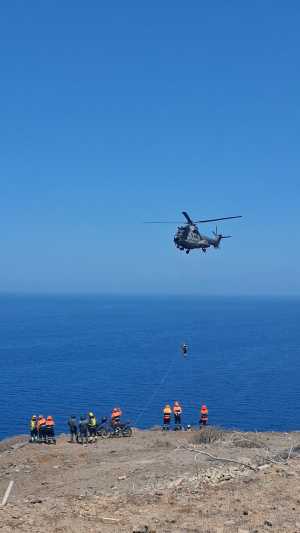 Un doble accidente aéreo en la costa de Gran Canaria pone a prueba las tareas de salvamento y rescate en el ejercicio CANASAR 2025