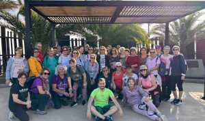 El proyecto de Envejecimiento Activo completa una caminata interpretada por el litoral de Sardina