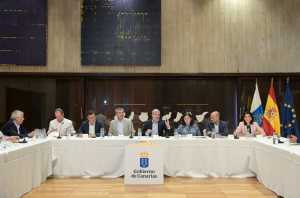 Gobierno y Fecam inician una línea de trabajo para que los ayuntamientos controlen el acceso a la vivienda