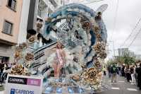 La Gran Cabalgata de «Las Vegas» congrega a 140.000 mascaritas