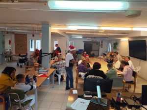 ‘Navidades con Corazón’ abraza a 17 usuarios de la Residencia de Mayores de Taliarte