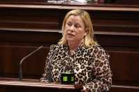 La presidenta del PP de Telde, Mónica Muñoz, visita ACCU Canarias para conocer de primera mano las demandas de los pacientes con EII