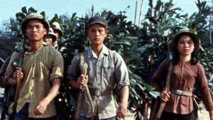 El documental ‘Loin du Vietnam’ y el largometraje ‘Carruaje a Viena’ se proyecta en el marco de ciclo ‘Malditas guerras’