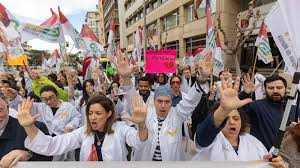 El seguimiento de la huelga nacional de médicos fue hoy del 7,5 por ciento en las instituciones del SCS