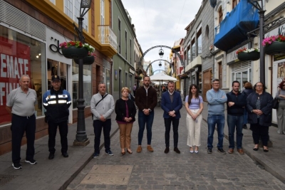 Gáldar guarda cinco minutos de silencio en solidaridad con el pueblo ucraniano