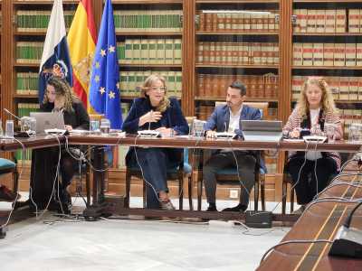 Sanidad amplía en dos años la oferta de servicios de atención domiciliaria para la atención al cáncer, a la salud mental y los cuidados paliativos