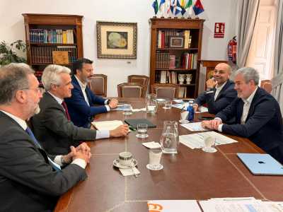 Gobierno y Telefónica refuerzan el seguimiento del plan para mejorar la resiliencia de las telecomunicaciones en el archipiélago