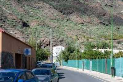 El Ayuntamiento renueva el alumbrado  de El Cercado con 85 luminarias LED