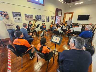 Alumnado de 6º de Primaria del CEIP Marpequeña descubre las principales dependencias municipales acompañado por el alcalde de Telde