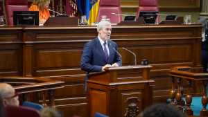 Fernando Clavijo pide unidad parlamentaria para reclamar al Estado que cumpla con los menores migrantes