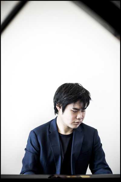 Entradas agotadas para el concierto de debut de Andrew Manze y Nobuyuki Tsujii con la Orquesta Filarmónica de Gran Canaria