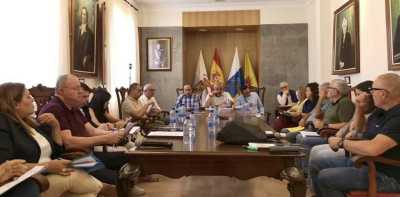 La pregunta de Juntos por Guía en el último pleno consigue que el Ayuntamiento de Guía anuncie el pago de las ayudas al estudio 2025/2026