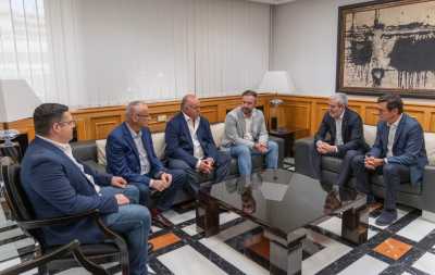 Clavijo reconoce el papel del movimiento vecinal en la conservación y proyección de las fiestas de Jinámar