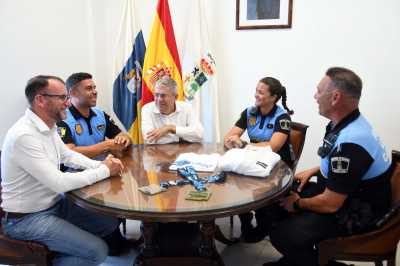 SBT reconoce los méritos deportivos de la policía local J.A.S
