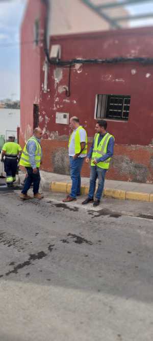 La Concejalía de Aguas se centra en eliminar los ruidos de las tapas de saneamiento en las vías públicas
