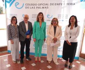 Sanidad destaca el papel transformador de las enfermeras en el fortalecimiento de los cuidados y la atención sanitaria