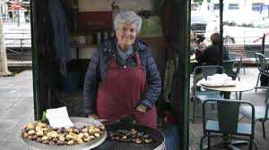 Telde impulsa la recuperación de los tradicionales puestos callejeros de castañas y golosinas
