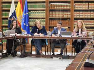 Monzón informa que 135.500 pacientes atendidos en los hospitales han recibido seguimiento en su centro de salud tras el alta gracias al programa AP-Cuida2