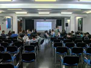 Mogán fomenta la separación de residuos orgánicos con talleres en centros educativos