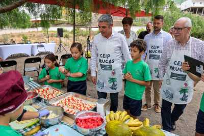 El Plan de Frutas y Hortalizas reparte más de 223.000 kilos de estas producciones entre 70.000 escolares de Canarias