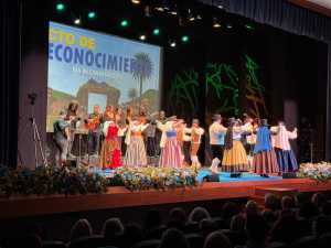 Telde se vuelca con sus guardianes del acervo cultural canario en una noche llena de orgullo y emotividad